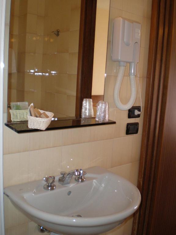 Hotel Giulia มารีนา ดิ มาซซา ห้อง รูปภาพ